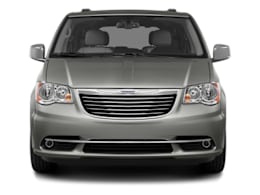 2011 town and country price