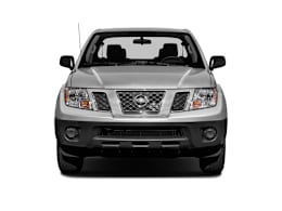 Front (full) view of 2015 Nissan Frontier