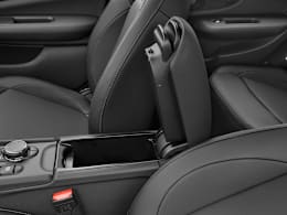 Center Storage Console view of 2016 Mini Cooper Clubman