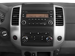 Stereo System view of 2016 Nissan Frontier