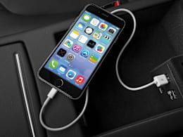 iPod/MP3 Dock with Player view of 2017 Audi A7