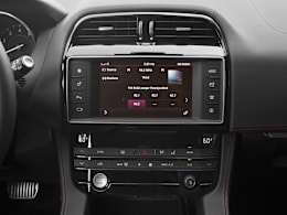 Stereo System view of 2017 Jaguar F-Pace