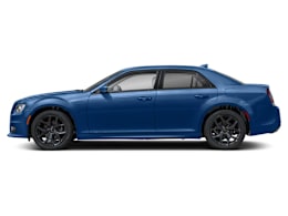 2023 Chrysler 300C, Car Review