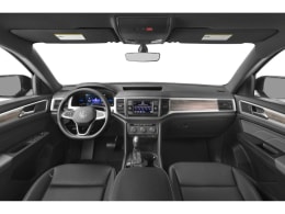 Full Dash view of 2023 Volkswagen Atlas Cross Sport