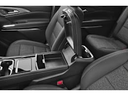 Center Storage Console view of 2025 Chevrolet Traverse