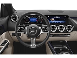 Drivers Dash view of 2025 Mercedes-Benz GLA