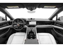 Full Dash view of 2025 Porsche Panamera
