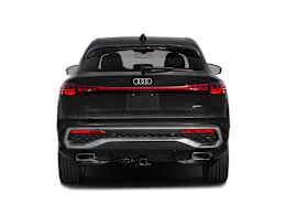 Rear (full) view of 2026 Audi Q5