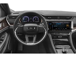 Drivers Dash view of 2026 Jeep Grand Cherokee