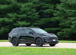 Default view of 2026 Toyota bZ Woodland