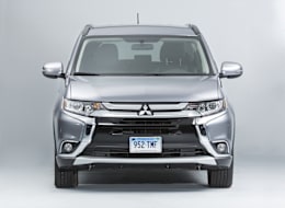 2016 Mitsubishi Outlander Reviews, Ratings, Prices - Consumer Reports