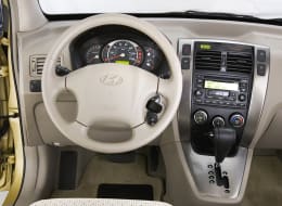 2009 Hyundai Tucson Review, Pricing, & Pictures