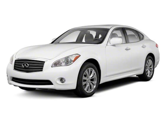 View 2013 Infiniti M gallery