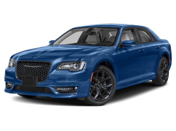 2023 Chrysler 300C: 4 Big Review Tips