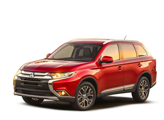 View 2016 Mitsubishi Outlander gallery