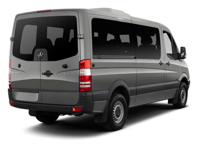 Мерседес спринтер 2010. Mercedes Benz Sprinter 2010 Passenger. Mercedes Sprinter 2010 Rear. 2021 Mercedes-Benz Sprinter 2500 High Roof. Mercedes Benz 2010-2014 Passenger van.