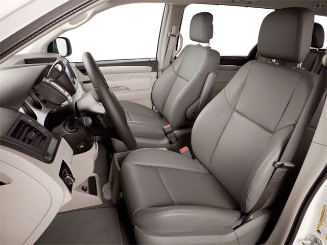 2010 Volkswagen Routan Road Test Report - Consumer Reports