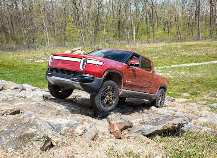 2023 Rivian R1T Road Test Report - Consumer Reports