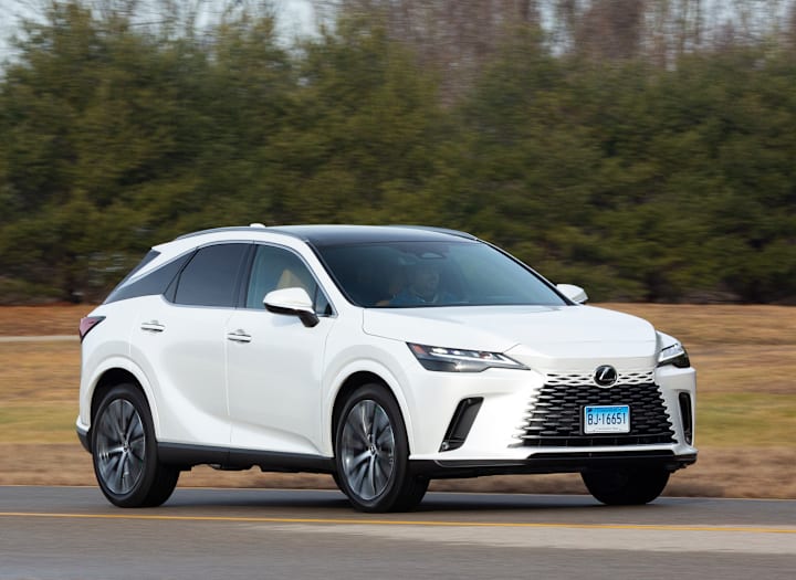 2023 Lexus RX Hybrid Road Test Report - Consumer Reports