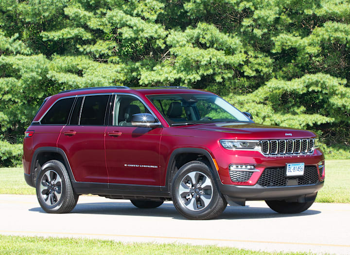 2023 Jeep Grand Cherokee Plug-in Hybrid Road Test Report - Consumer Reports