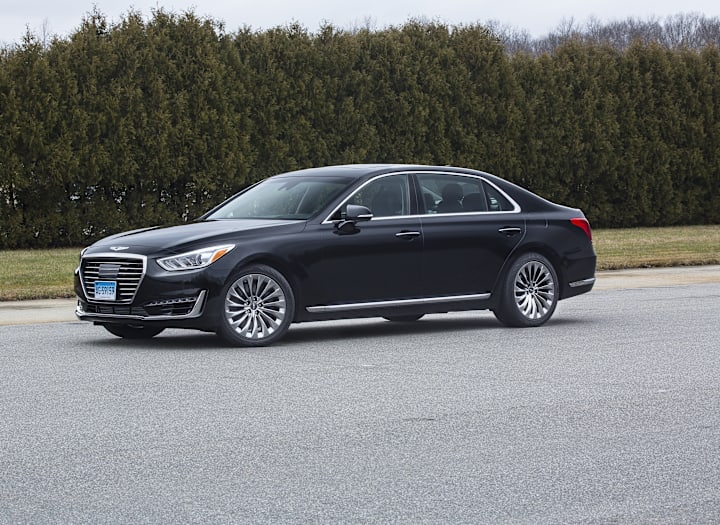 Photos & Video: 2021 Genesis G90 Photos & Video - Consumer Reports