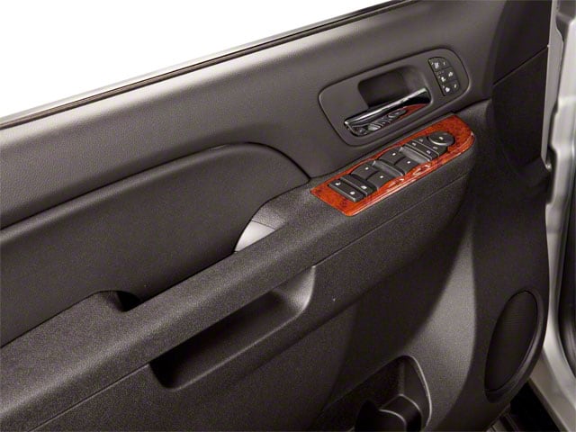 2013 chevy tahoe lt sales driver door panel