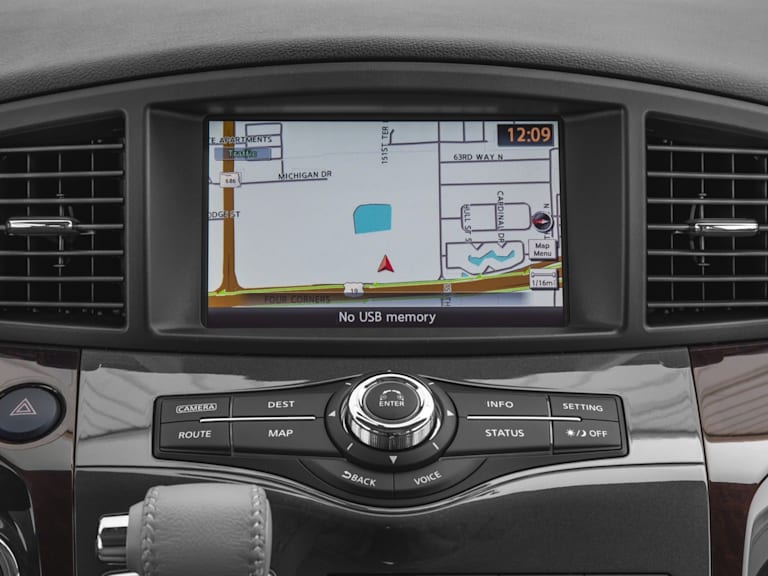 Photos & Video: 2016 Nissan Quest Photos & Video - Consumer Photos & Video: 2016 Nissan Quest Photos & Video - Consumer