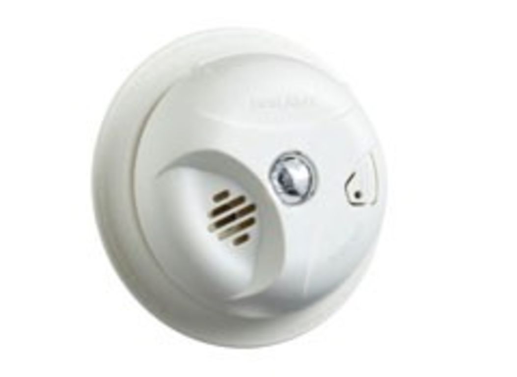 First Alert Sa303 Smoke Alarm User Manual Model